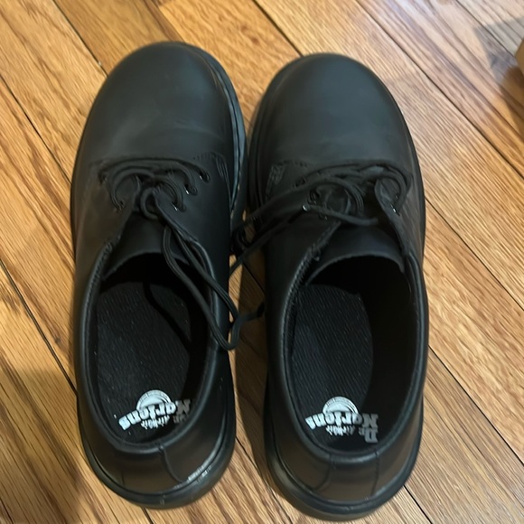 Dr. Martens Other - LIKE NEW DR Martins youth black soft size 5